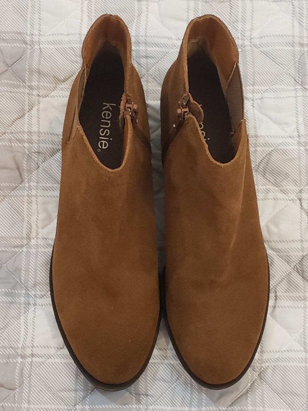 Kensie Women's brown Gazelle Suede ankle boots Size 10M